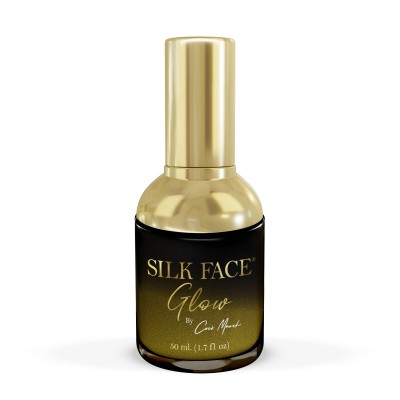 Nourish and rejuvenate your skin with Silk Face Glow facial mist, enriched with Sericin and Aloe Vera.